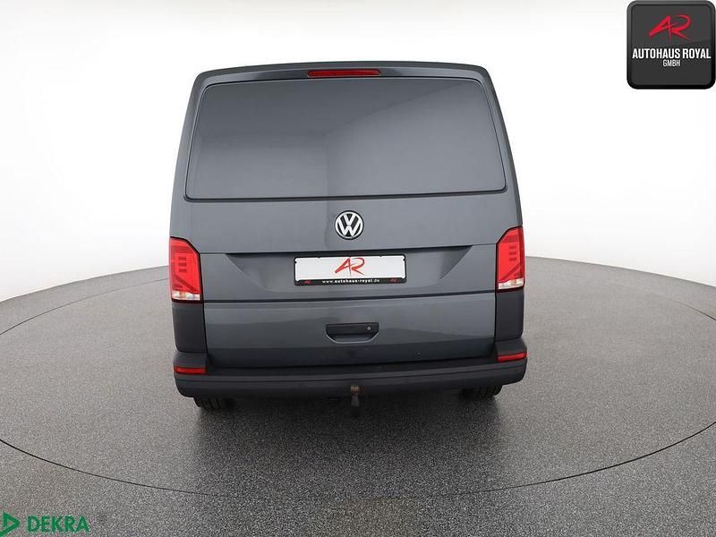 Gebraucht VW Transporter 150 PS (110 kW) 2021 Grau Van
