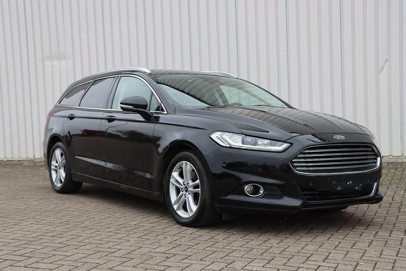Schwarz Gebraucht 2017 Ford Mondeo Titanium Kombi | 9.750 € (Guter Preis) - Bild 1/4