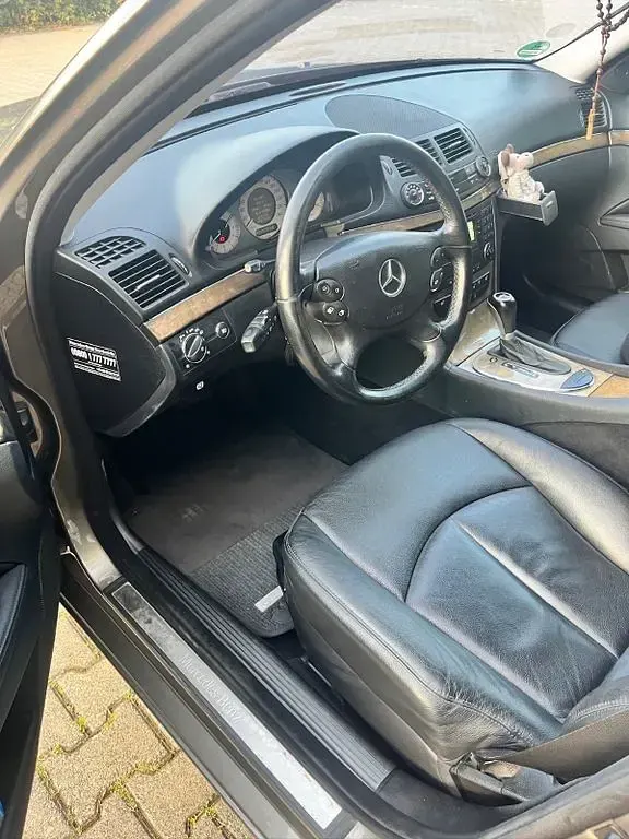 Gebraucht Mercedes 220 170 PS (125 kW) 2007 Grau Limousine