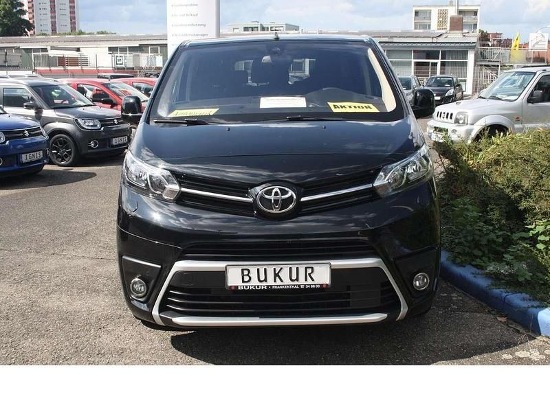 Schwarz Gebraucht 2022 Toyota Proace Comfort Van | 34.900 € (Teuer) - Bild 1/4