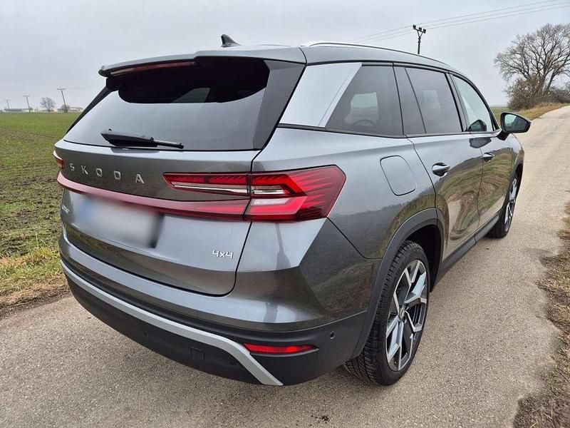 Gebraucht Skoda Kodiaq Selection 193 PS (141 kW) 2024 Grau SUV