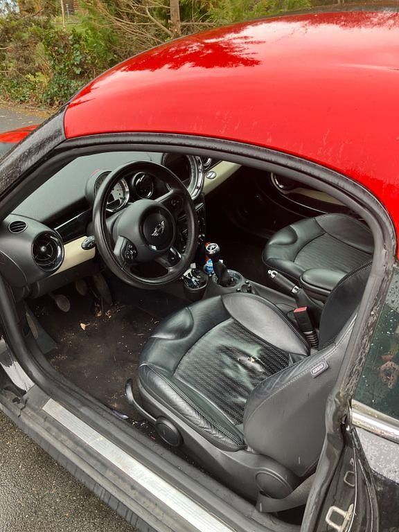 Gebraucht Mini Cooper 122 PS (89 kW) 2010 Schwarz Kleinwagen