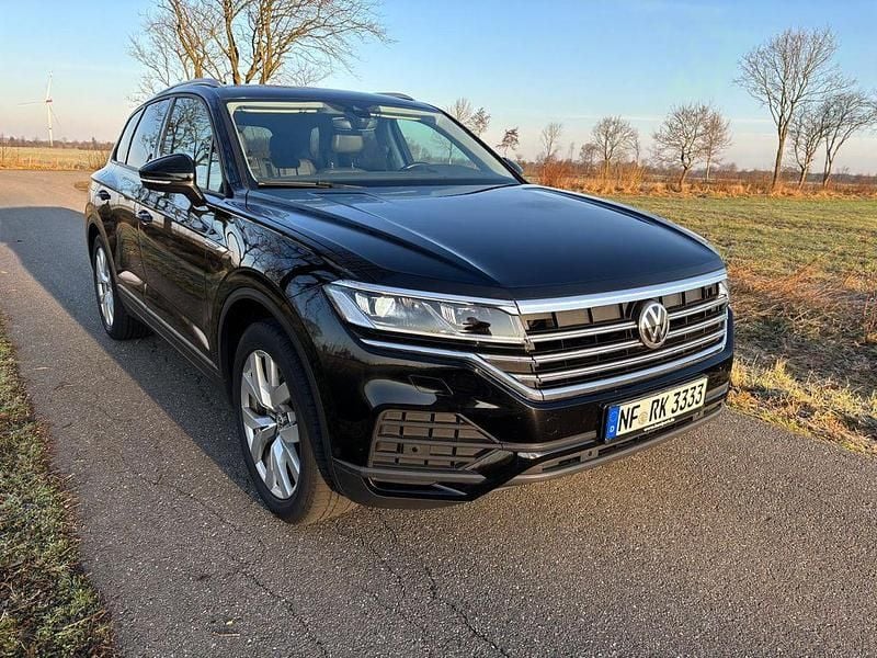 Gebraucht VW Touareg 231 PS (169 kW) 2019 Schwarz SUV
