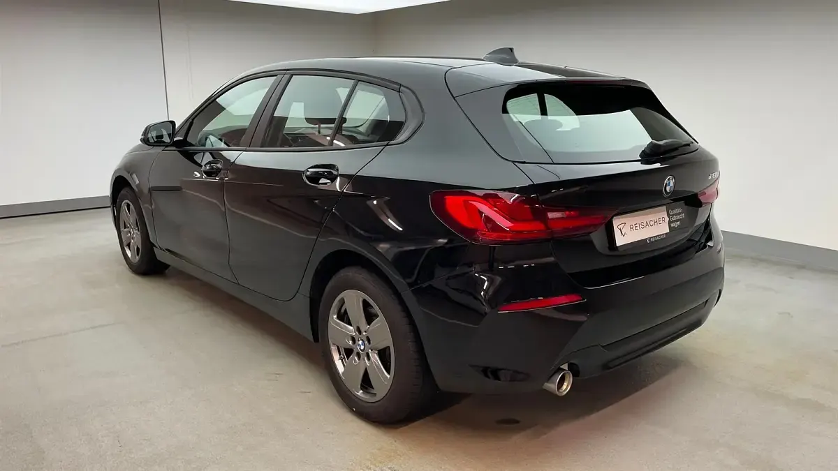 Gebraucht BMW 118 Advantage 136 PS (100 kW) 2024 Schwarz uni Kleinwagen