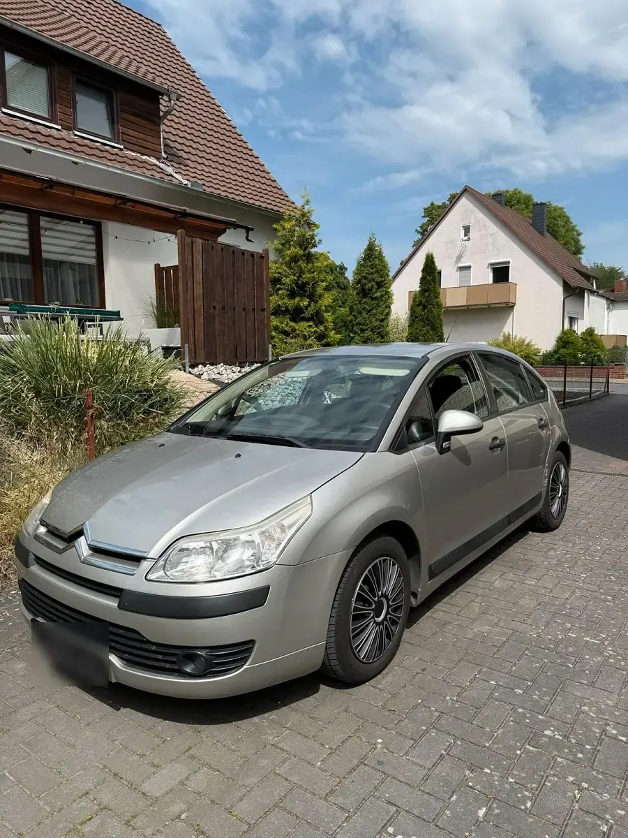 Gebraucht Citroën C4 109 PS (80 kW) 2008 Silber Limousine