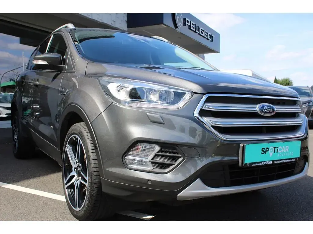 Gebraucht Ford Kuga Titanium 179 PS (131 kW) 2019 Magnetic) (grau SUV
