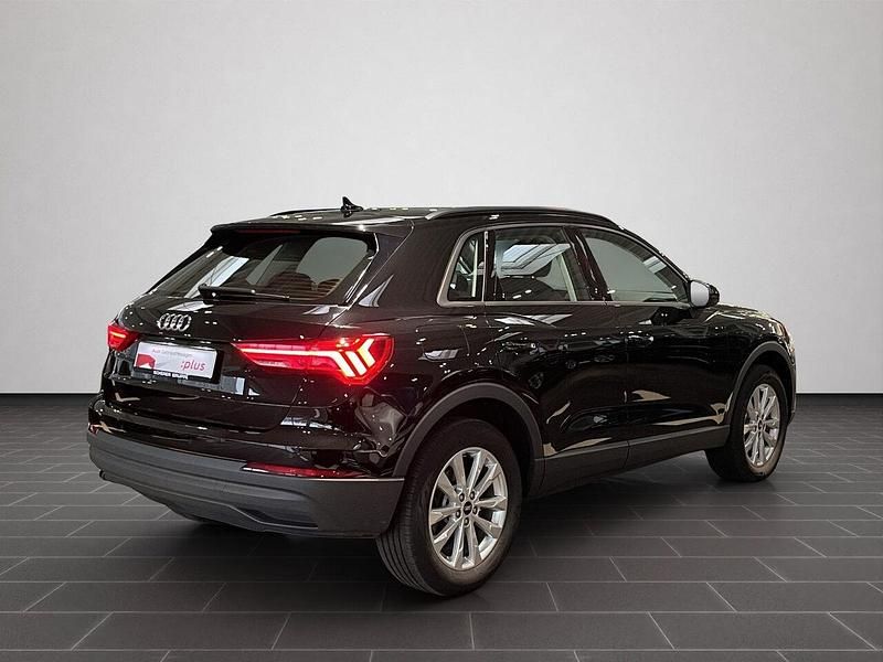 Gebraucht Audi Q3 Ambiente 245 PS (180 kW) 2022 Mythosschwarz metallic (metallic) SUV