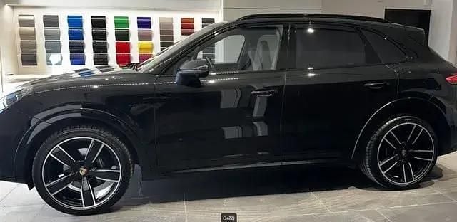 Gebraucht Porsche Cayenne Platinum Edition 462 PS (339 kW) 2023 Chromitschwarz SUV