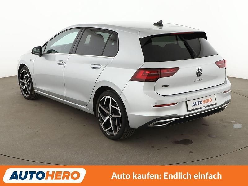 Gebraucht VW Golf VII Style 150 PS (110 kW) 2020 Grau Limousine