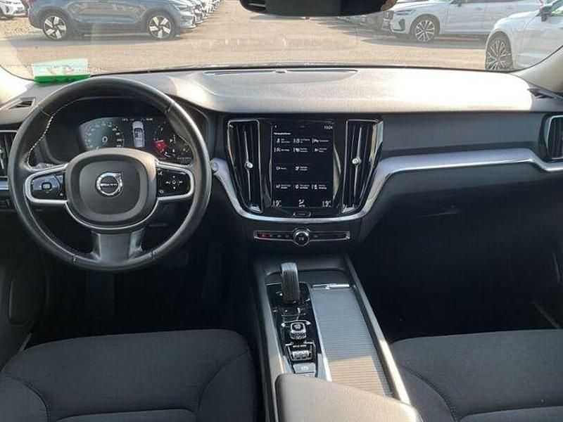 Gebraucht Volvo V60 CC 197 PS (144 kW) 2021 Maple brown metallic Kombi