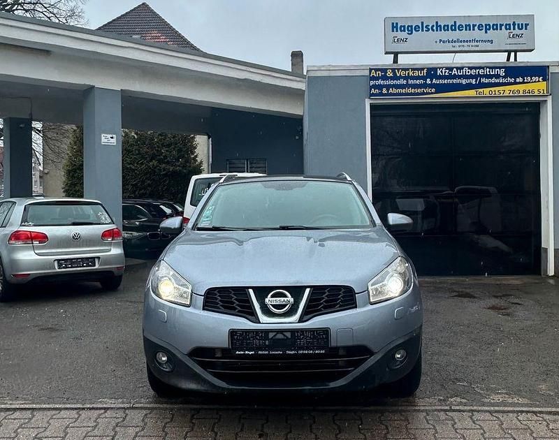 Gebraucht Nissan Qashqai Tekna 150 PS (110 kW) 2011 Grau SUV
