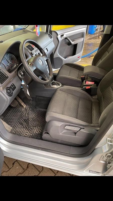 Gebraucht VW Touran 105 PS (77 kW) 2008 Silber Van / Kleinbus