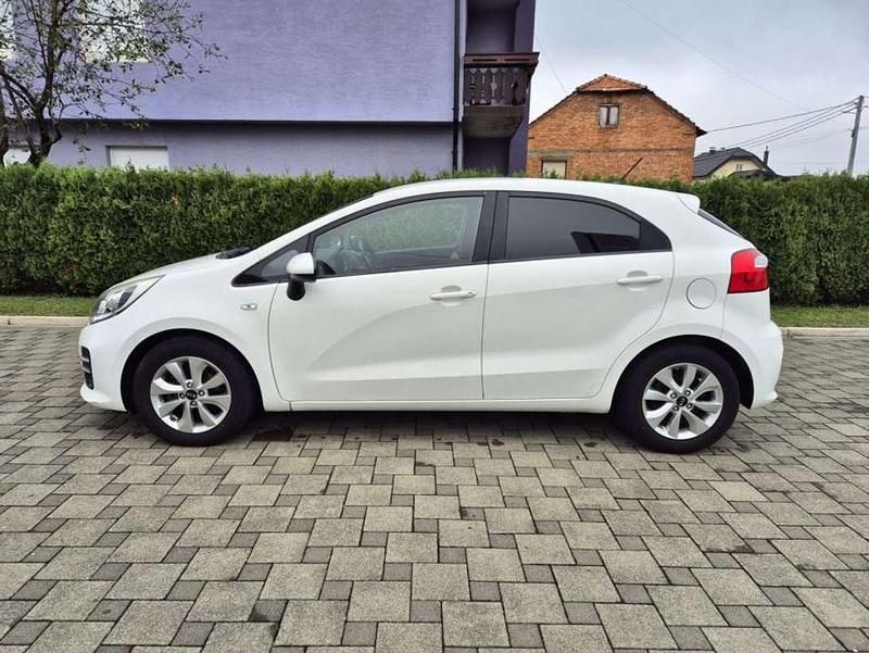 Gebraucht 2011 Kia Rio Style Limousine | 3.600 € (Fairer Preis) - Bild 1/4