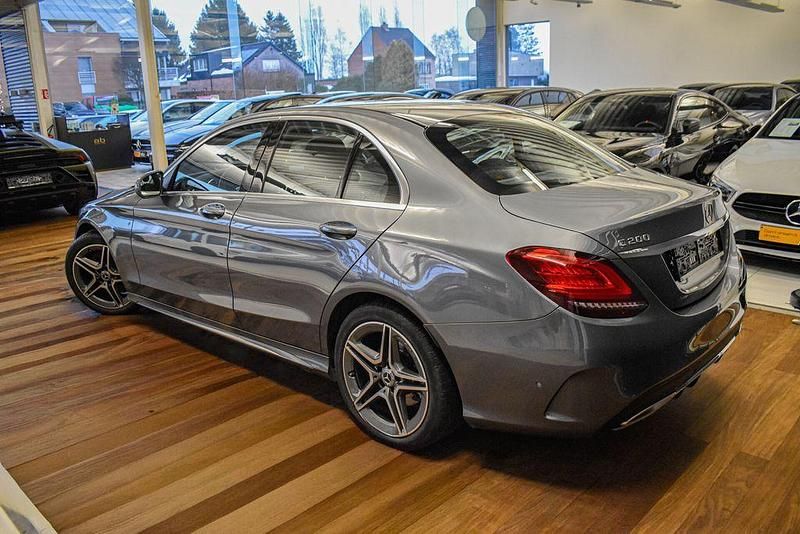 Gebraucht Mercedes C200 AMG line 184 PS (135 kW) 2019 Grau Limousine