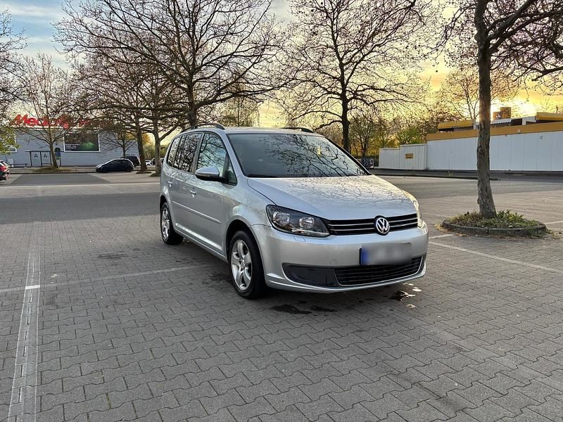Gebraucht VW Touran 115 PS (84 kW) 2012 Silber Van / Kleinbus