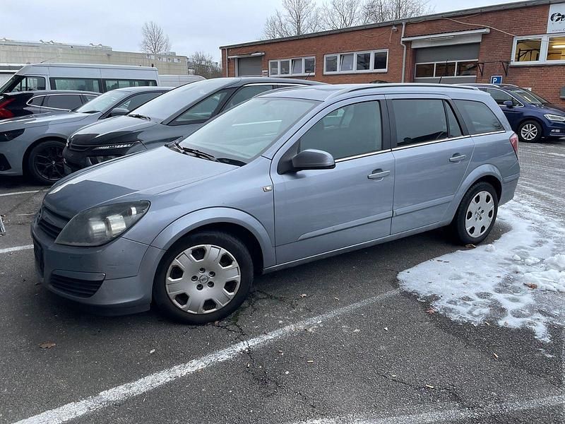 Grau Gebraucht 2005 Opel Astra Edition Kombi | 700 € (Guter Preis) - Bild 1/4