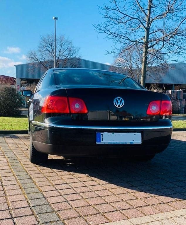 Second-hand VW Phaeton 224 CP (164 kW) 2006 Negru Berlinǎ
