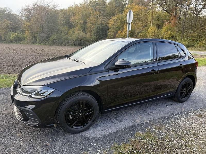 Gebraucht VW Polo Move 95 PS (69 kW) 2024 Schwarz Kleinwagen