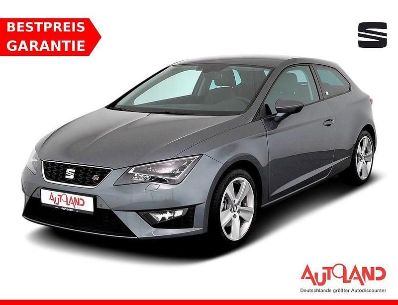 Mitternachtsschwarz (metallic) Gebraucht 2017 Seat Leon SC FR Kleinwagen | 16.490 € (Superpreis) - Bild 1/4