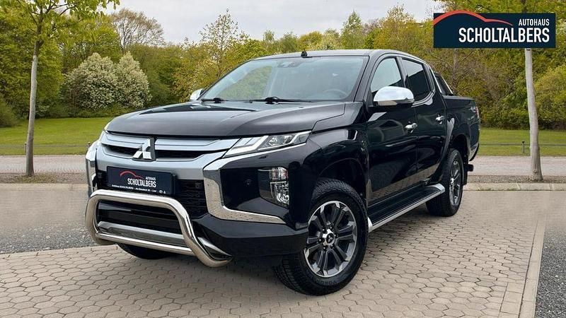 Schwarz Gebraucht 2021 Mitsubishi L200 Spirit Abholung | 33.980 € (Etwas zu teuer) - Bild 1/4
