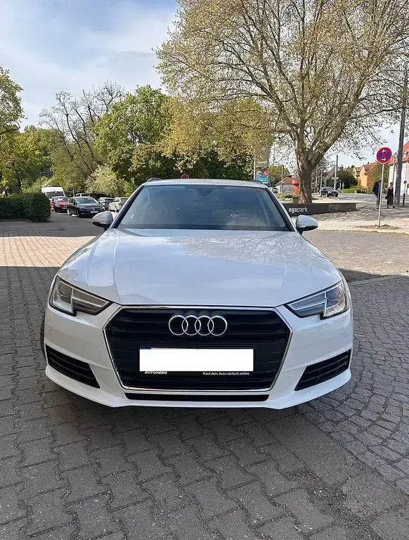 Second-hand Audi A4 150 CP (110 kW) 2017 Alb Break