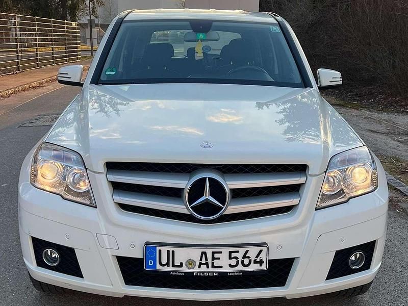 Gebraucht Mercedes GLK200 143 PS (105 kW) 2011 Weiß SUV