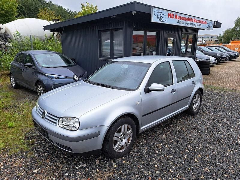 Grau Gebraucht 2002 VW Golf Limousine | 1.999 € (Fairer Preis) - Bild 1/4