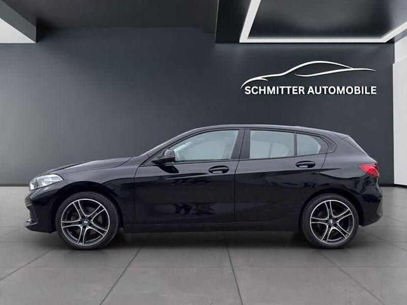 Gebraucht BMW 118 Advantage 136 PS (100 kW) 2022 Schwarz Kleinwagen