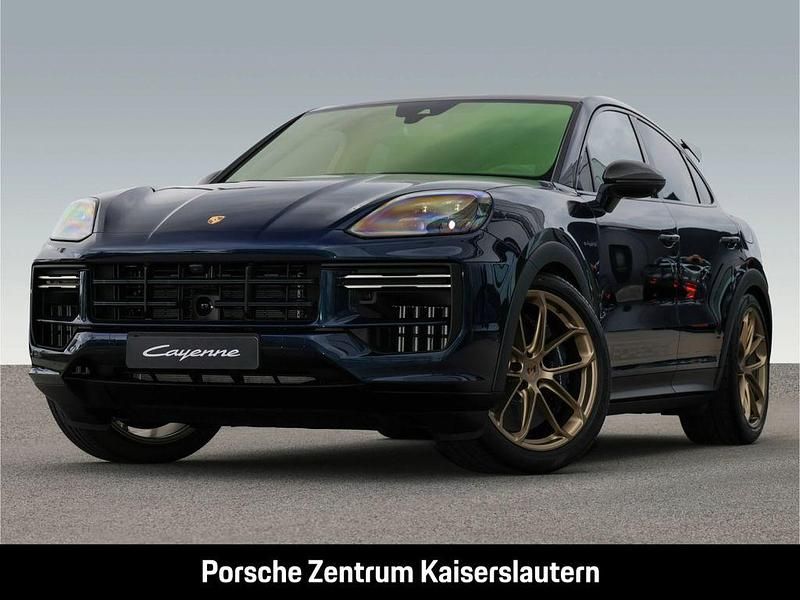 Blau Neu 2025 Porsche Cayenne Turbo E-Hybrid Coupe Coupé | 238.900 € - Bild 1/4