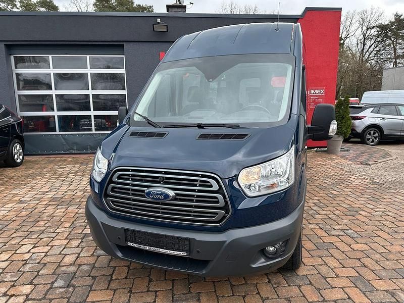 Gebraucht Ford Transit Trend 170 PS (125 kW) 2019 Blau Kombi