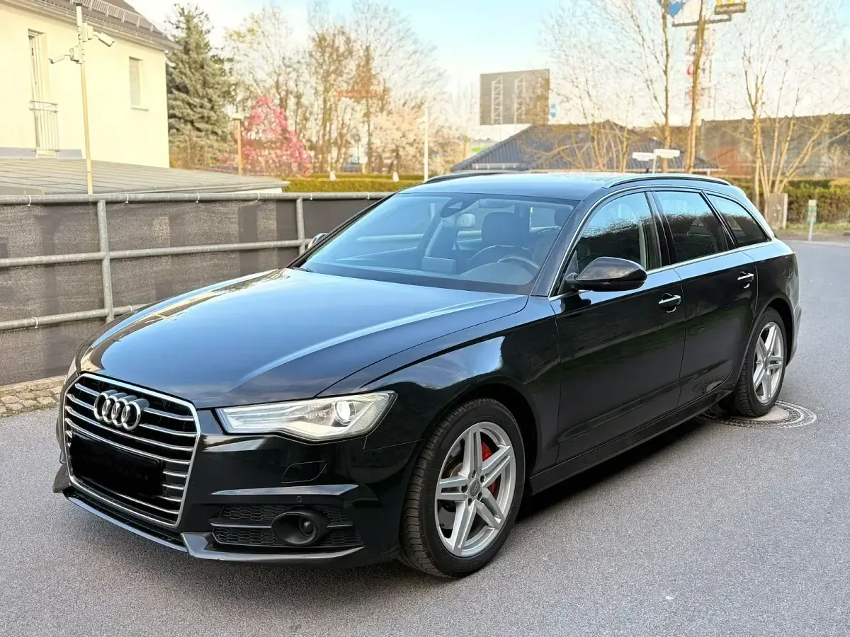 Gebraucht Audi A6 Ambiente 218 PS (160 kW) 2017 Schwarz Kombi