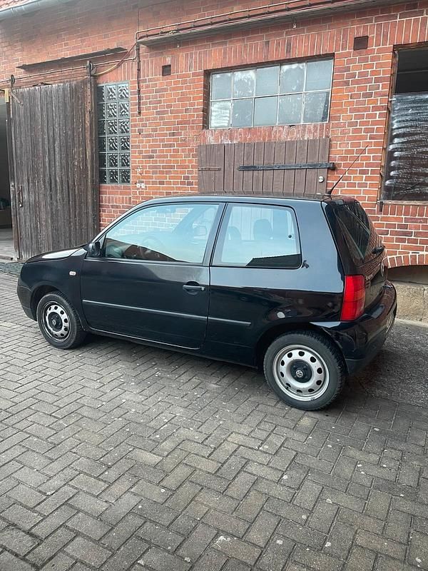 Gebraucht VW Lupo 54 PS (39 kW) 2001 Schwarz Kleinwagen