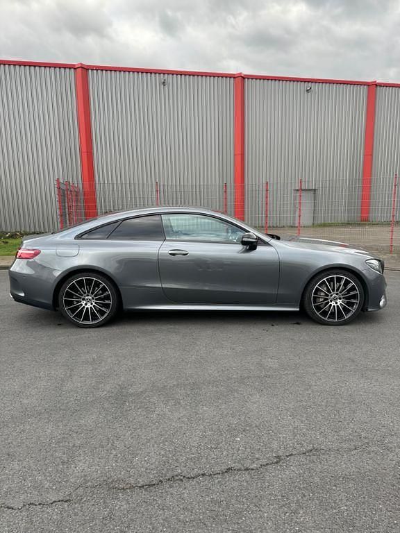 Gebraucht Mercedes E350 299 PS (219 kW) 2020 Grau Coupé