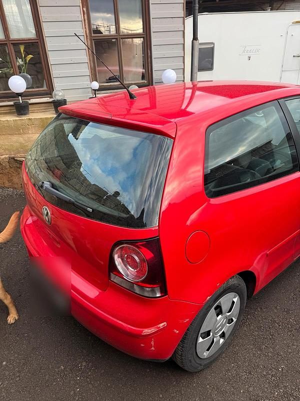 Gebraucht VW Polo 63 PS (46 kW) 2006 Rot Kleinwagen