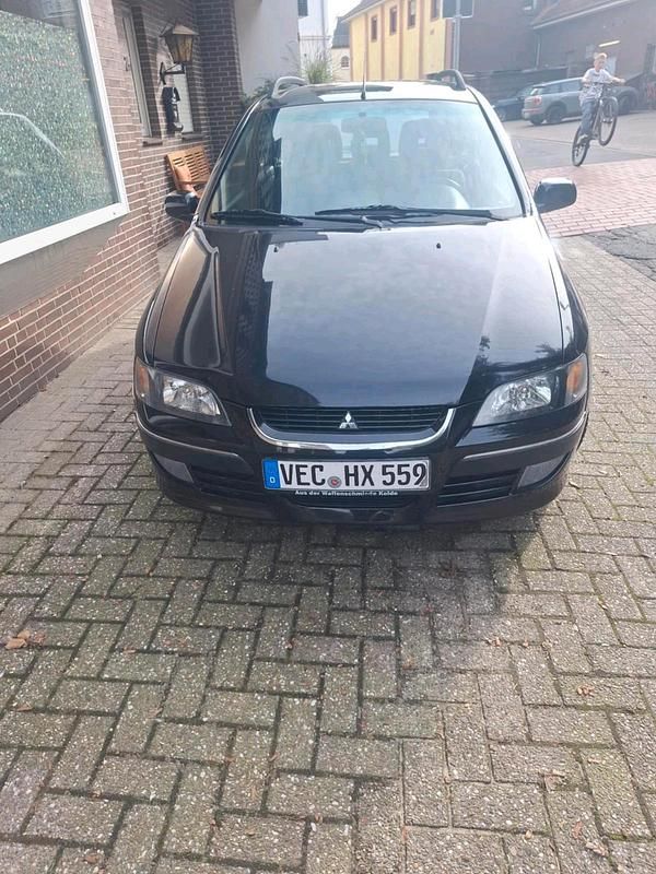 Schwarz Gebraucht 2004 Mitsubishi Space Star Kleinwagen | 1.000 € - Bild 1/4
