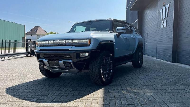 Blau Neu 2026 GMC Hummer EV SUV | 130.900 € - Bild 1/4
