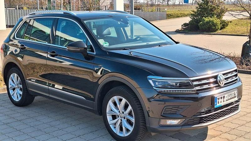 Gebraucht VW Tiguan 190 PS (139 kW) 2019 Schwarz SUV
