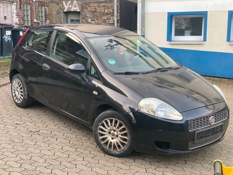 Schwarz Gebraucht 2009 Fiat Grande Punto Kleinwagen | 1.800 € (Fairer Preis) - Bild 1/4