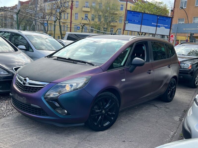 Violet Gebraucht 2013 Opel Zafira Tourer Sport Van / Kleinbus | 3.999 € (Teuer) - Bild 1/4