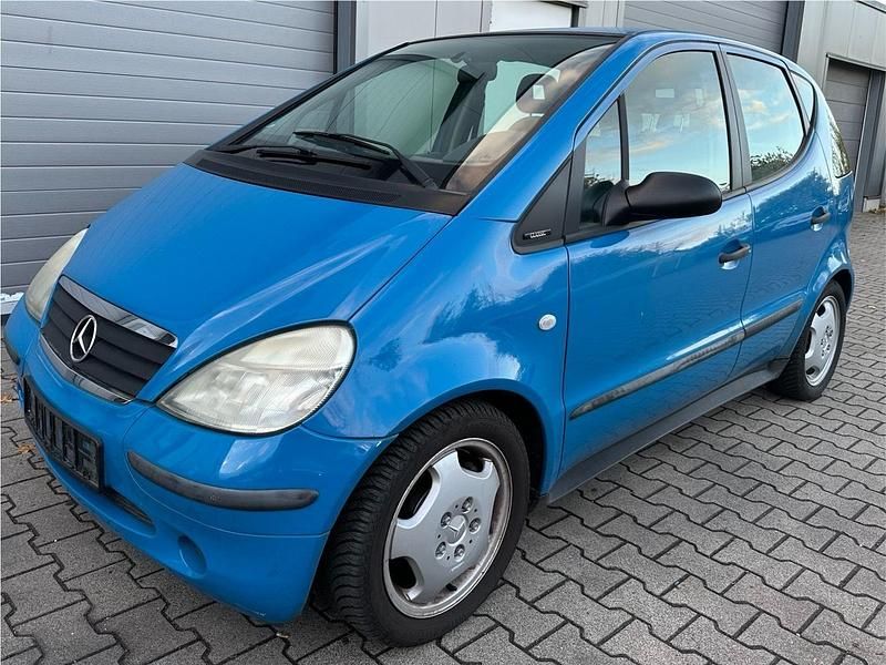 Blau Gebraucht 1999 Mercedes A140 Kleinwagen | 650 € (Guter Preis) - Bild 1/4