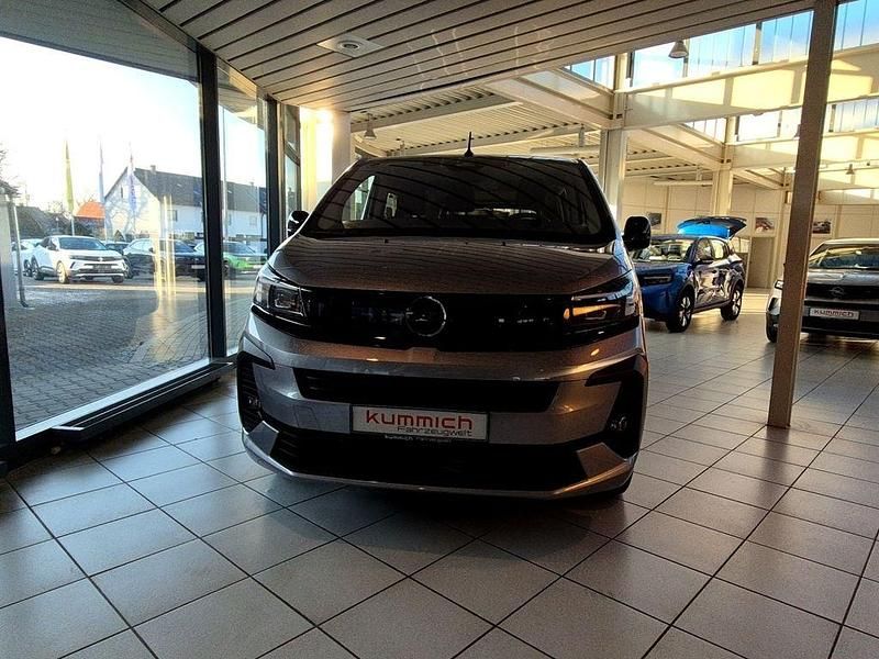 Neu Opel Zafira Edition 177 PS (130 kW) 2026 Grau Van / Kleinbus