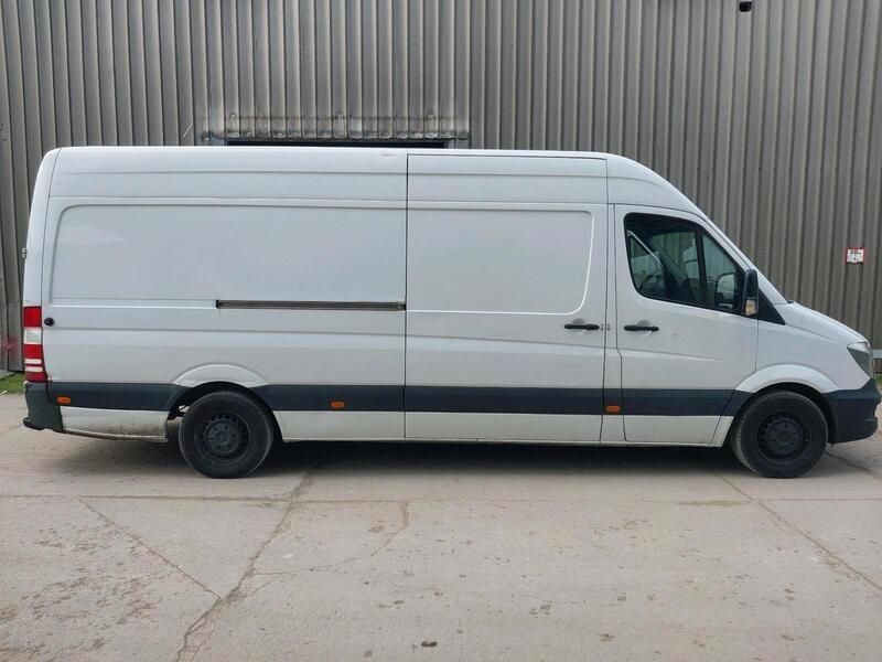 Weiß Gebraucht 2018 Mercedes Sprinter Van | 15.000 € - Bild 1/4