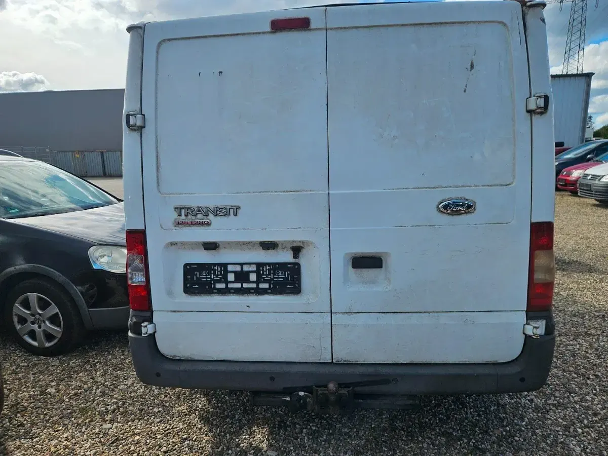 Gebraucht Ford Transit 125 PS (91 kW) 2012 Weiß Pickup