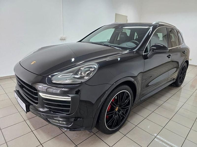 Gebraucht Porsche Cayenne GTS 441 PS (324 kW) 2015 Schwarz SUV