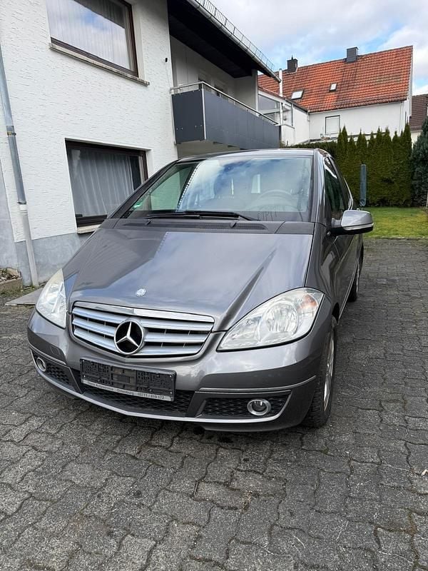 Gebraucht Mercedes A180 108 PS (79 kW) 2009 Grau Kleinwagen
