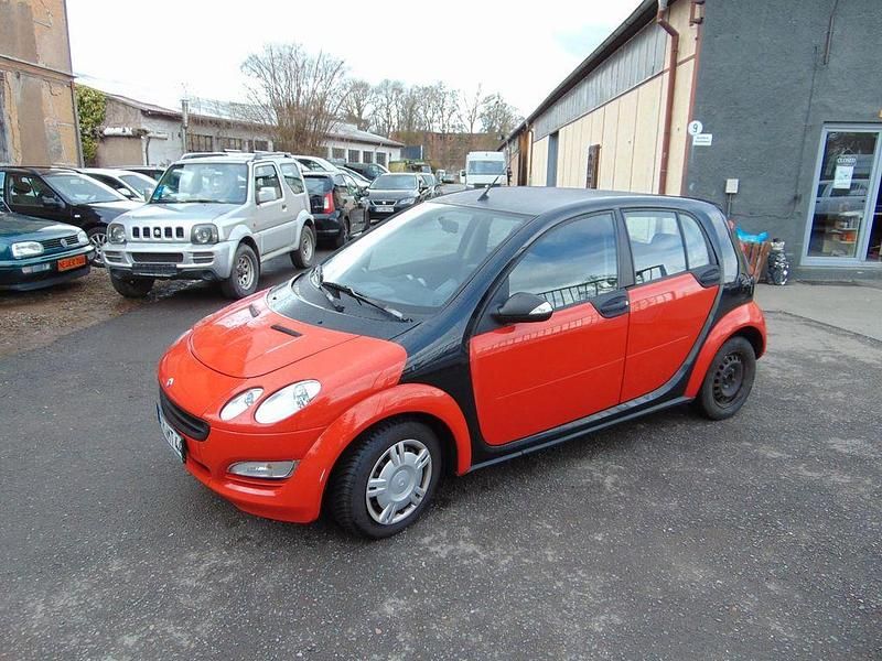 Second-hand Smart ForFour Basis 75 CP (55 kW) 2005 Negru Hatchback
