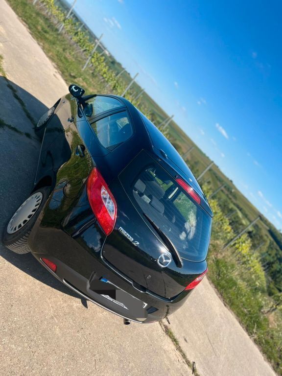 Schwarz Gebraucht 2008 Mazda 2 Independence Limousine | 999 € (Guter Preis) - Bild 1/4