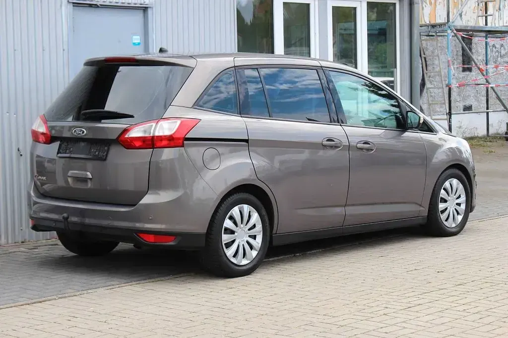 Gebraucht Ford Grand C-Max 140 PS (102 kW) 2012 Braun Van / Kleinbus