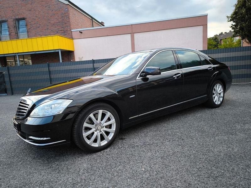Schwarz Gebraucht 2012 Mercedes S350 Limousine | 13.999 € (Guter Preis) - Bild 1/4