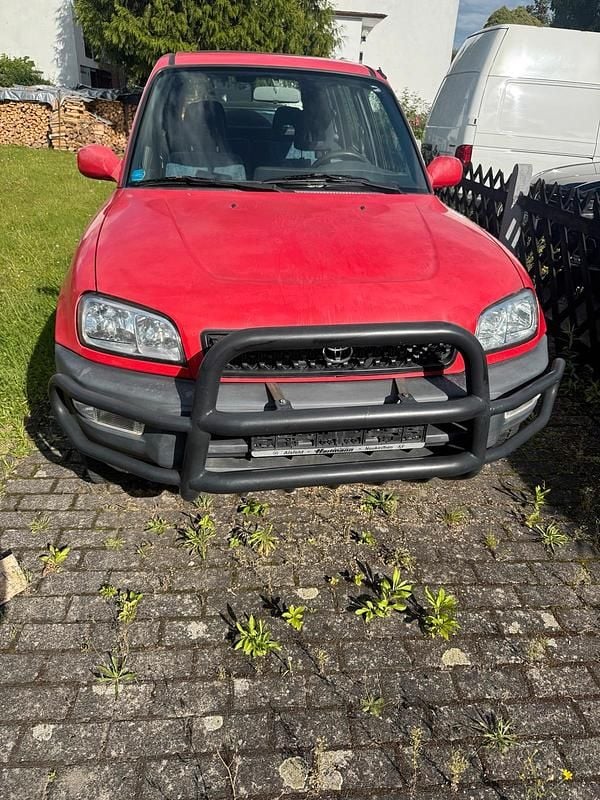 Rot Gebraucht 2000 Toyota RAV4 SUV | 2.700 € (Superpreis) - Bild 1/4